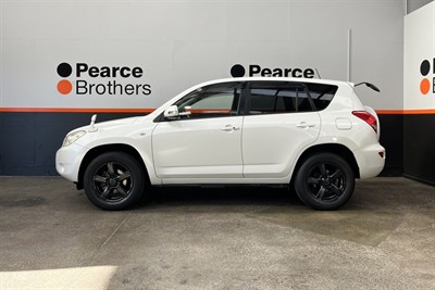2005 Toyota RAV4 - Thumbnail