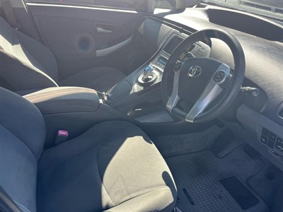 2010 Toyota PRIUS - Thumbnail