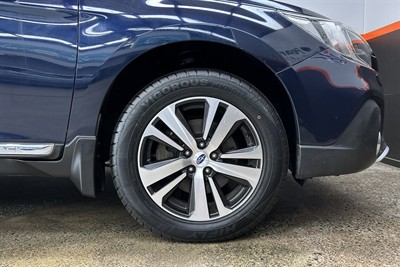 2018 Subaru OUTBACK - Thumbnail