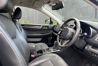 2018 Subaru OUTBACK - Thumbnail