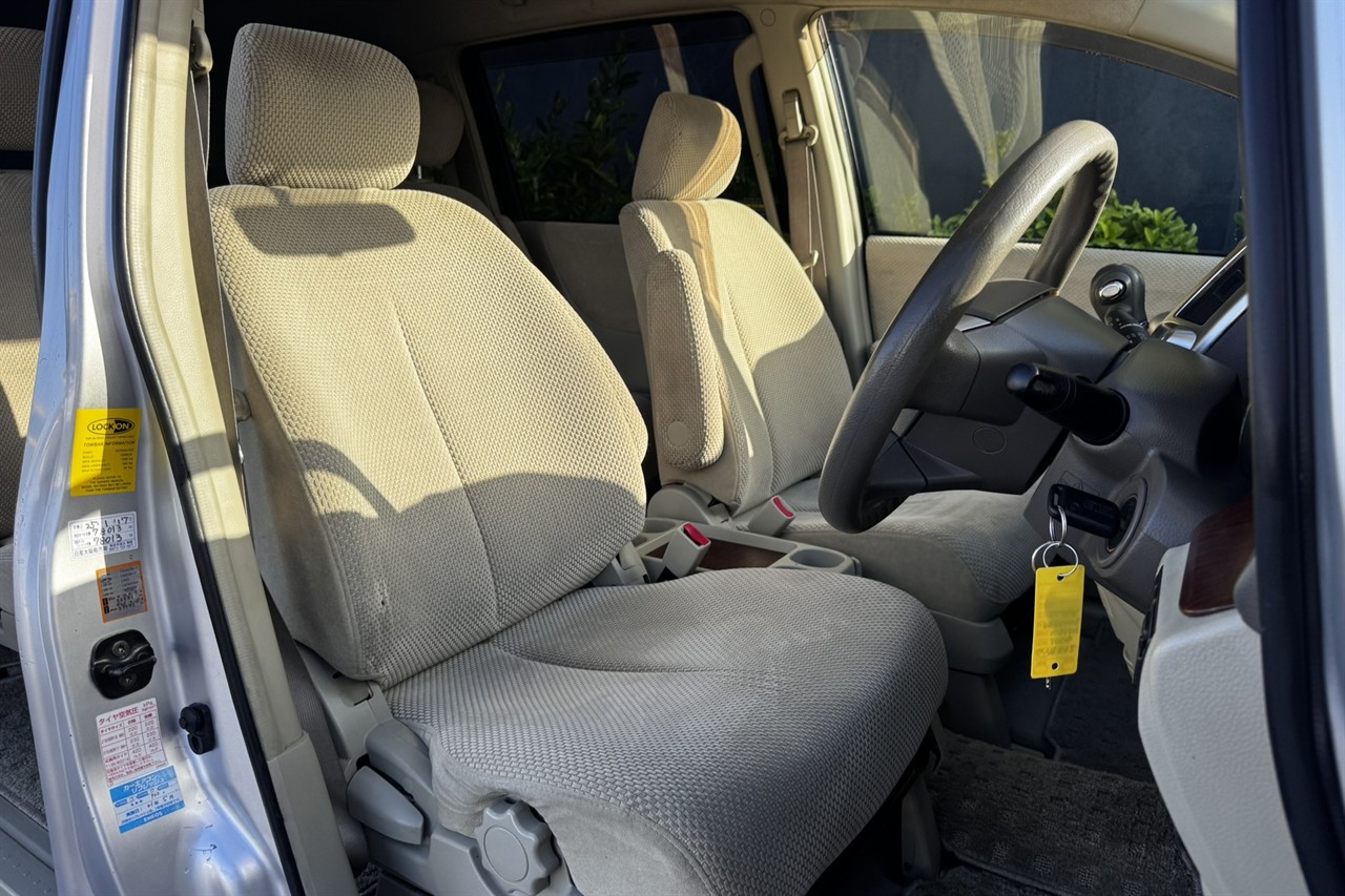 2006 Nissan Presage