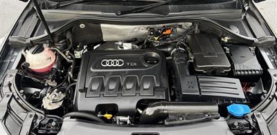 2014 Audi Q3 - Thumbnail
