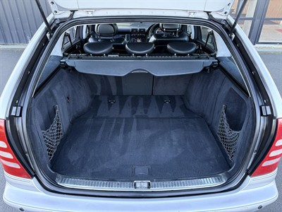 2001 Mercedes-Benz C 32 - Thumbnail
