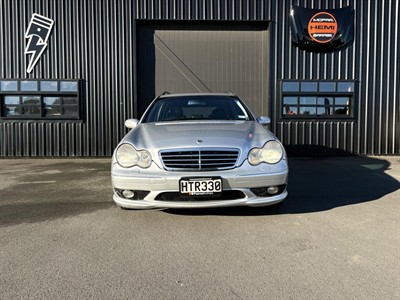 2001 Mercedes-Benz C 32 - Thumbnail