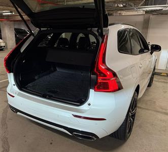 2020 Volvo XC60 - Thumbnail