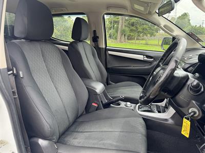 2016 Isuzu D-Max - Thumbnail