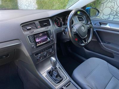 2013 Volkswagen Golf - Thumbnail