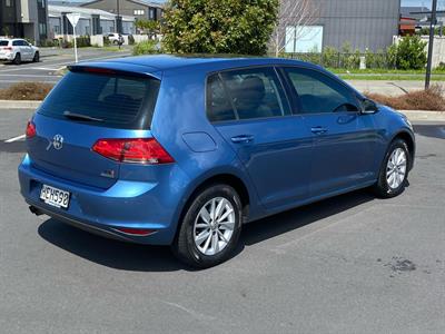 2013 Volkswagen Golf - Thumbnail