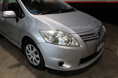 2011 Toyota Corolla - Thumbnail
