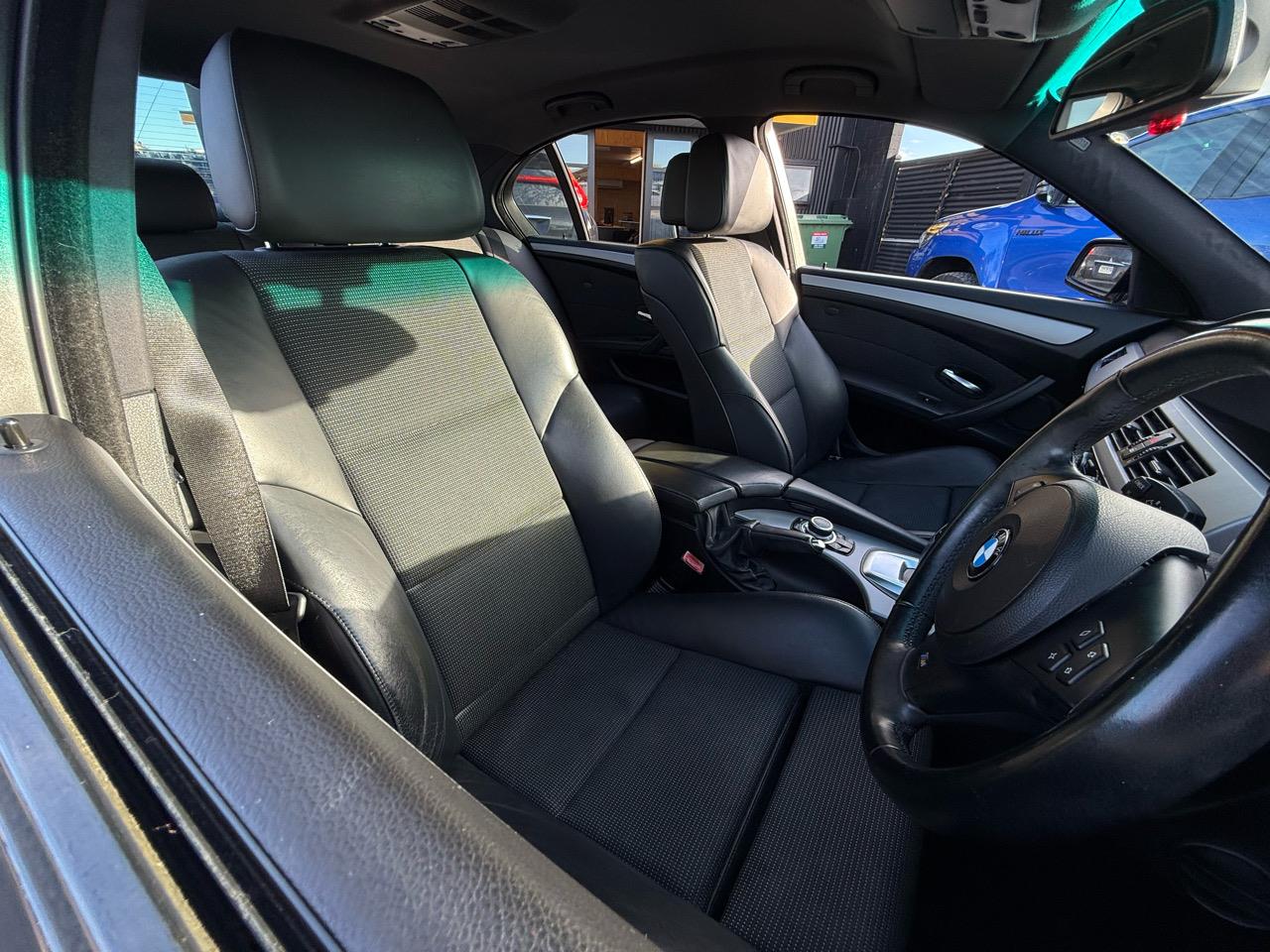 2009 BMW 525I