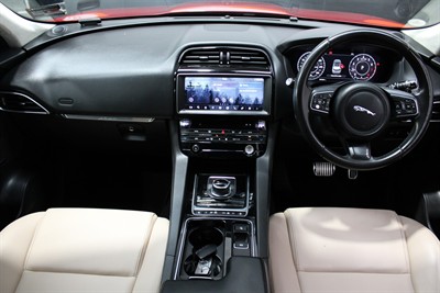 2019 Jaguar F-Pace - Thumbnail