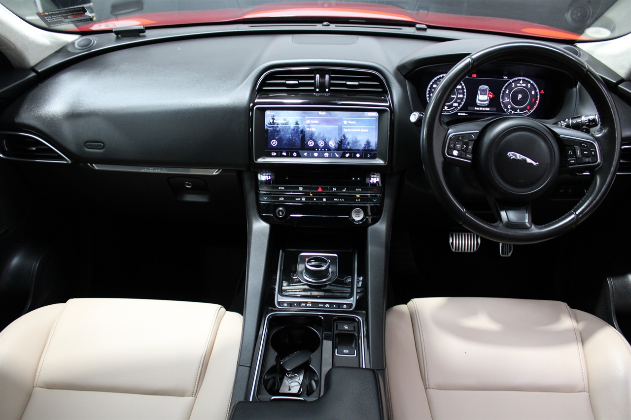 2019 Jaguar F-Pace