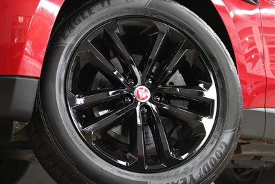 2019 Jaguar F-Pace - Thumbnail