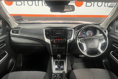 2022 Mitsubishi Triton - Thumbnail