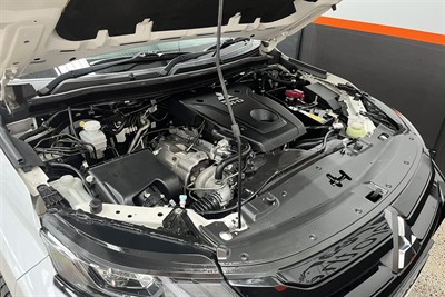 2022 Mitsubishi Triton - Thumbnail