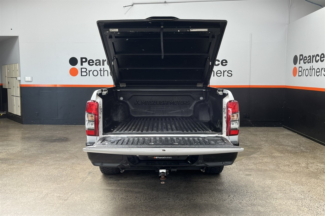 2022 Mitsubishi Triton