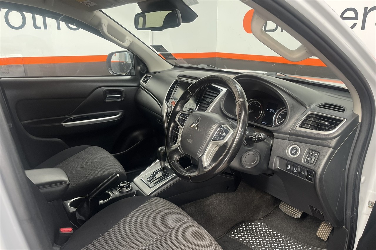 2022 Mitsubishi Triton