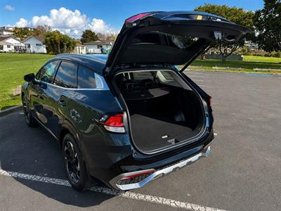 2022 Kia SPORTAGE - Thumbnail