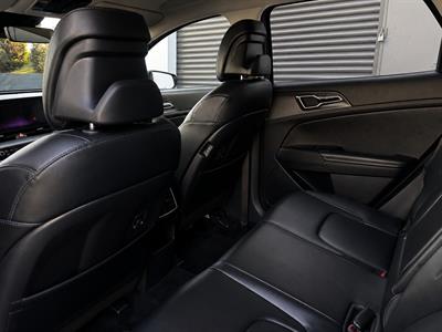 2022 Kia SPORTAGE - Thumbnail