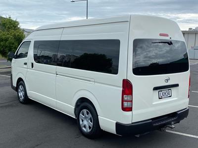 2018 Toyota Hiace - Thumbnail