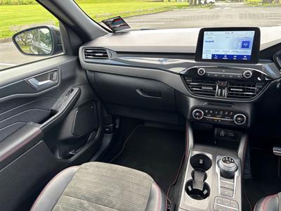 2023 Ford Escape - Thumbnail