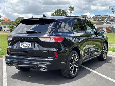 2023 Ford Escape - Thumbnail