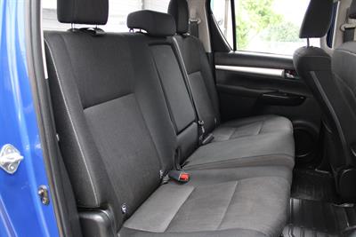 2017 Toyota Hilux - Thumbnail