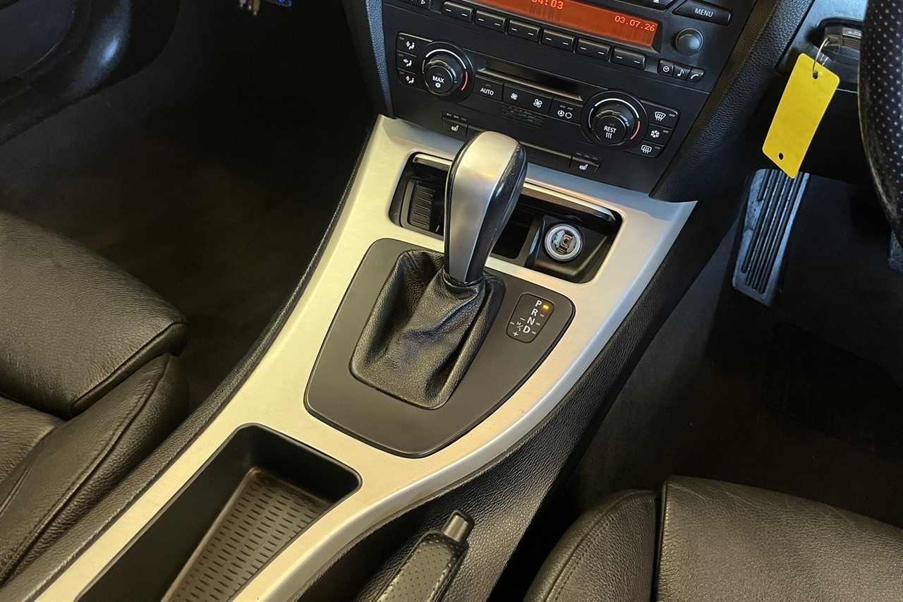 2006 BMW 320I