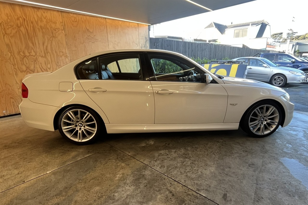 2006 BMW 320I