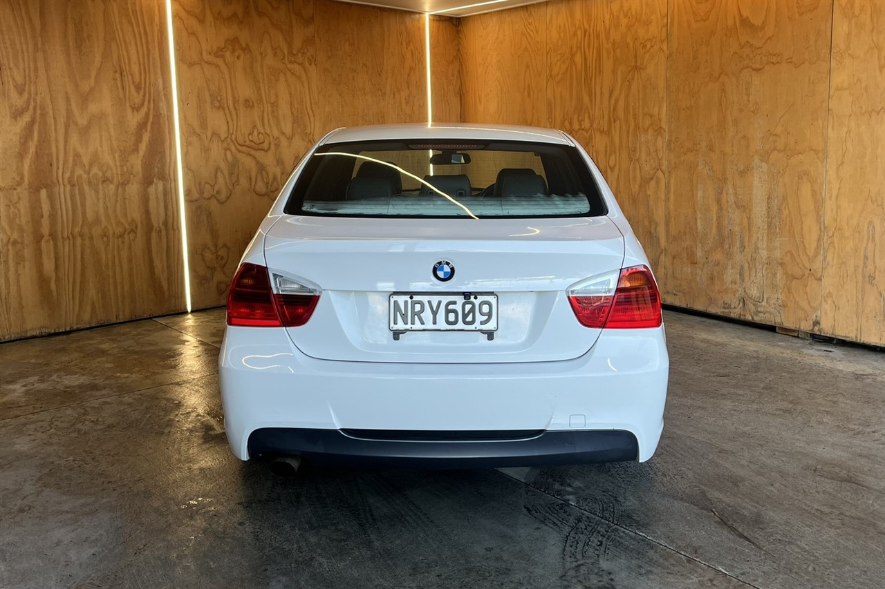 2006 BMW 320I