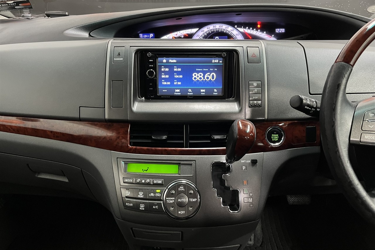 2011 Toyota Estima