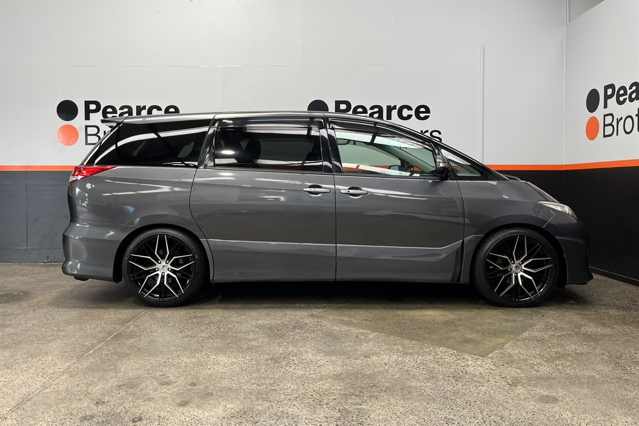 2011 Toyota Estima