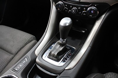 2015 Holden Commodore - Thumbnail