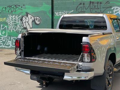 2020 Toyota Hilux - Thumbnail