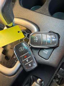 2020 Toyota Hilux - Thumbnail