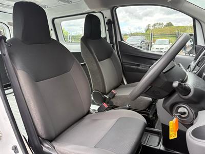 2021 Nissan NV200 - Thumbnail