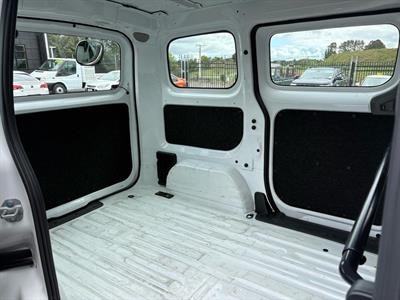 2021 Nissan NV200 - Thumbnail