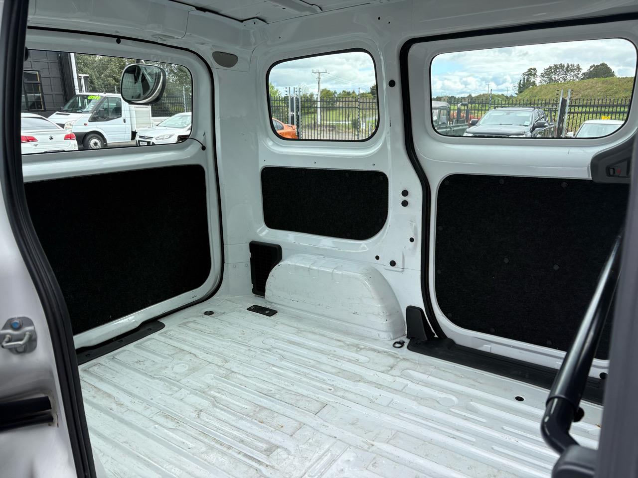 2021 Nissan NV200