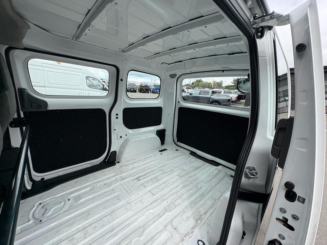 2021 Nissan NV200