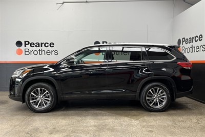 2017 Toyota HIGHLANDER - Thumbnail