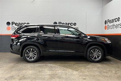 2017 Toyota HIGHLANDER - Thumbnail