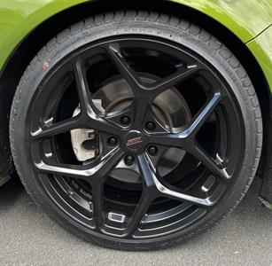 2015 Holden Commodore - Thumbnail