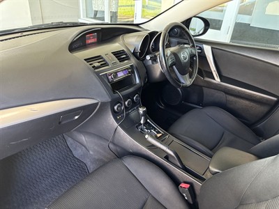 2013 Mazda Axela - Thumbnail
