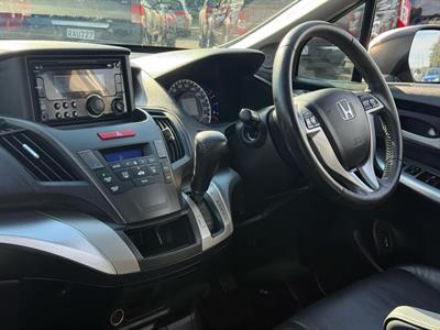 2011 Honda Odyssey - Thumbnail