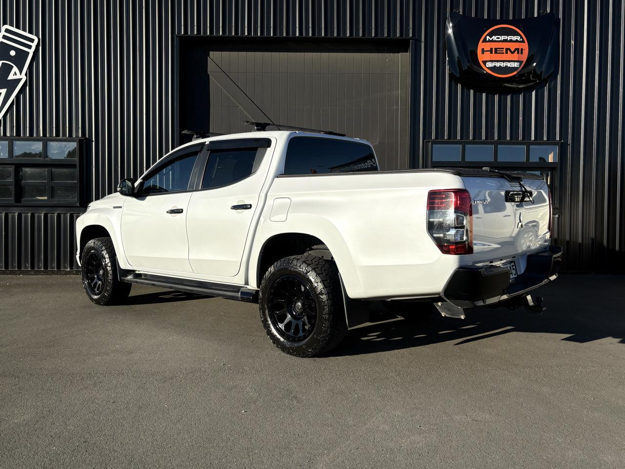 2022 Mitsubishi Triton