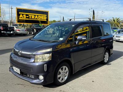 2008 Toyota Voxy - Thumbnail