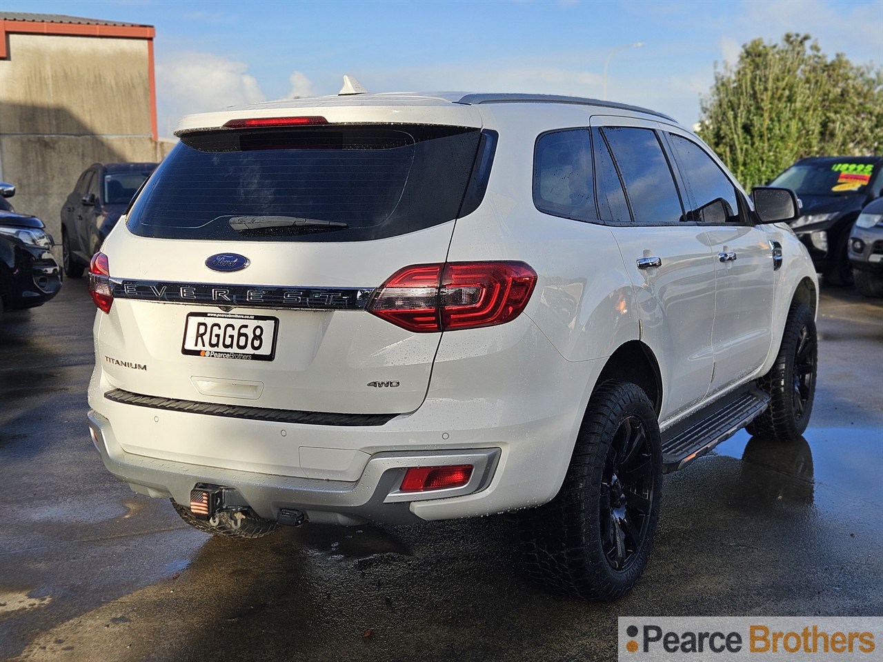 2017 Ford Everest