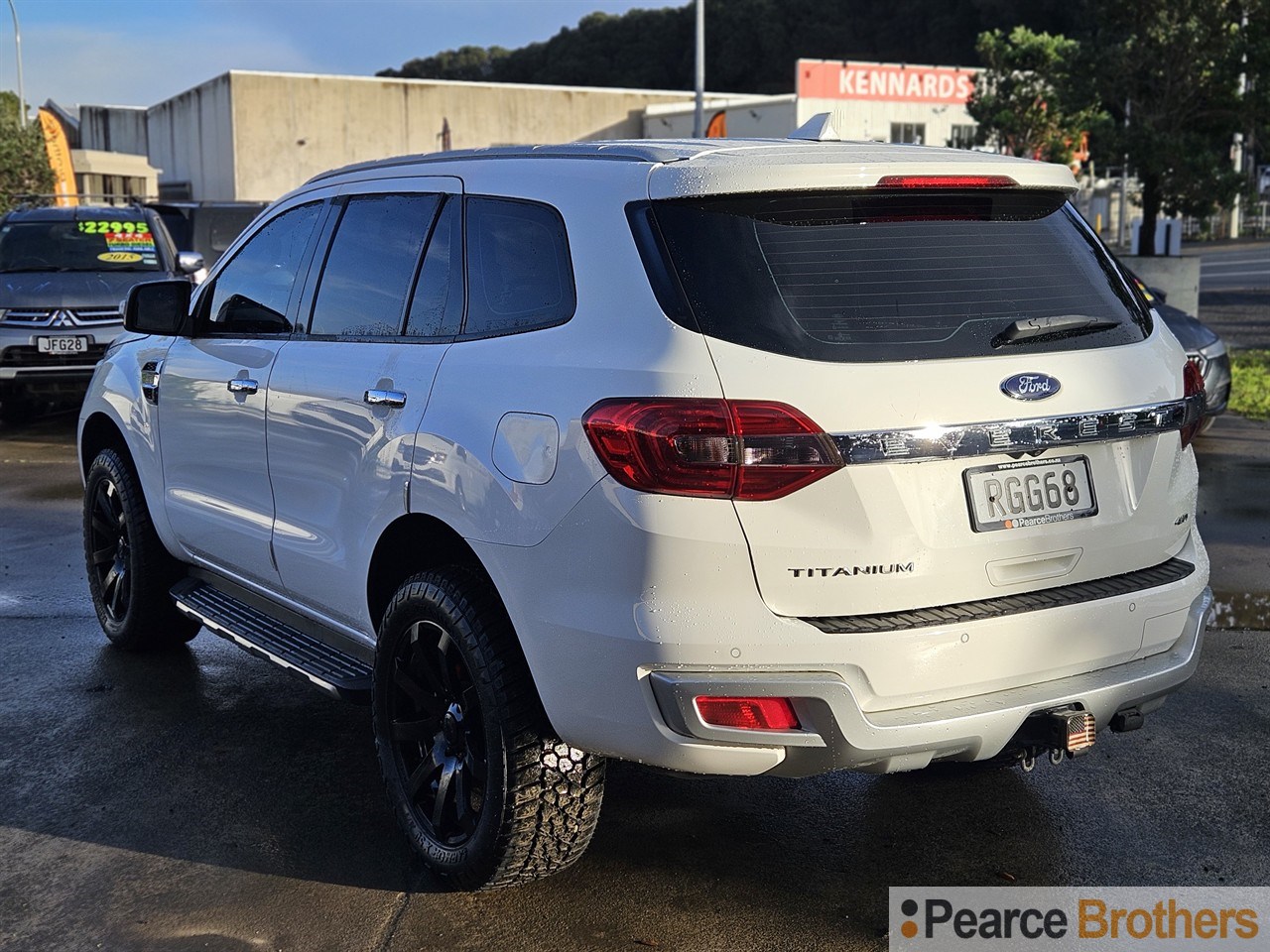 2017 Ford Everest