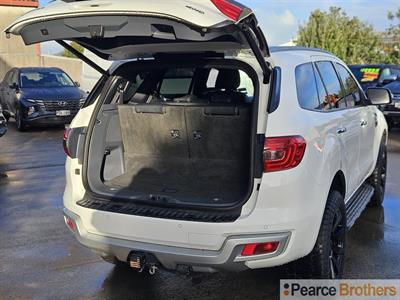 2017 Ford Everest - Thumbnail