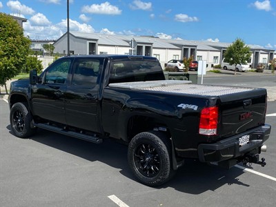 2012 GMC Sierra - Thumbnail